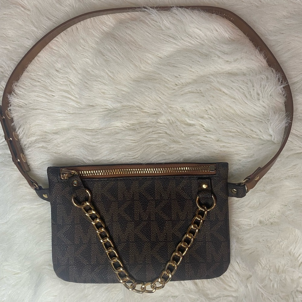 MICHEAL KORS Belt Purse
